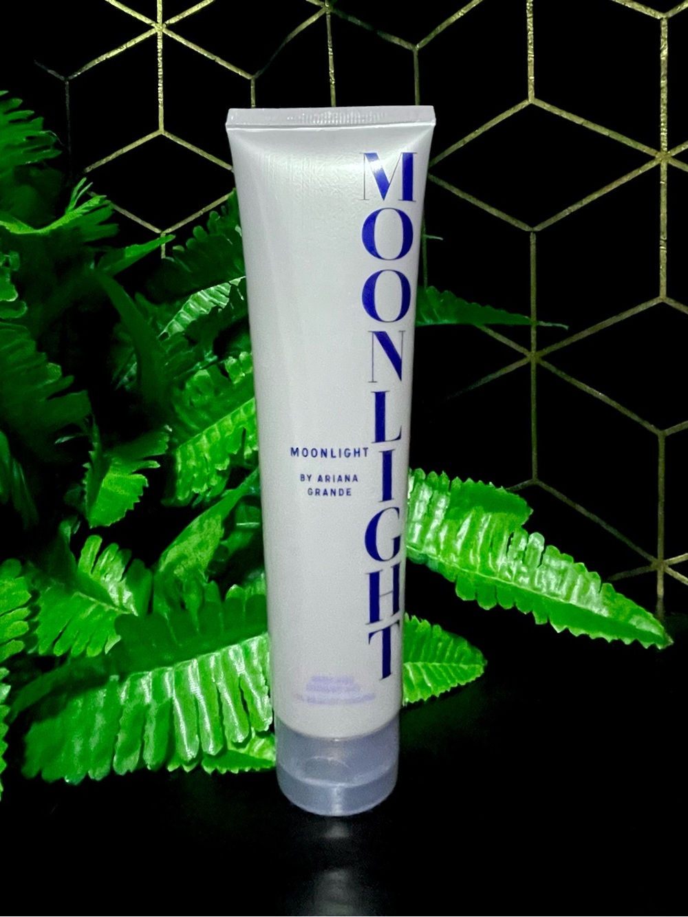 Ariana Grande Moonlight Body Soufflé